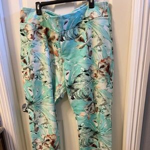 Soft Surroundings ~ Women's Blue/Green Floral Palm Pants